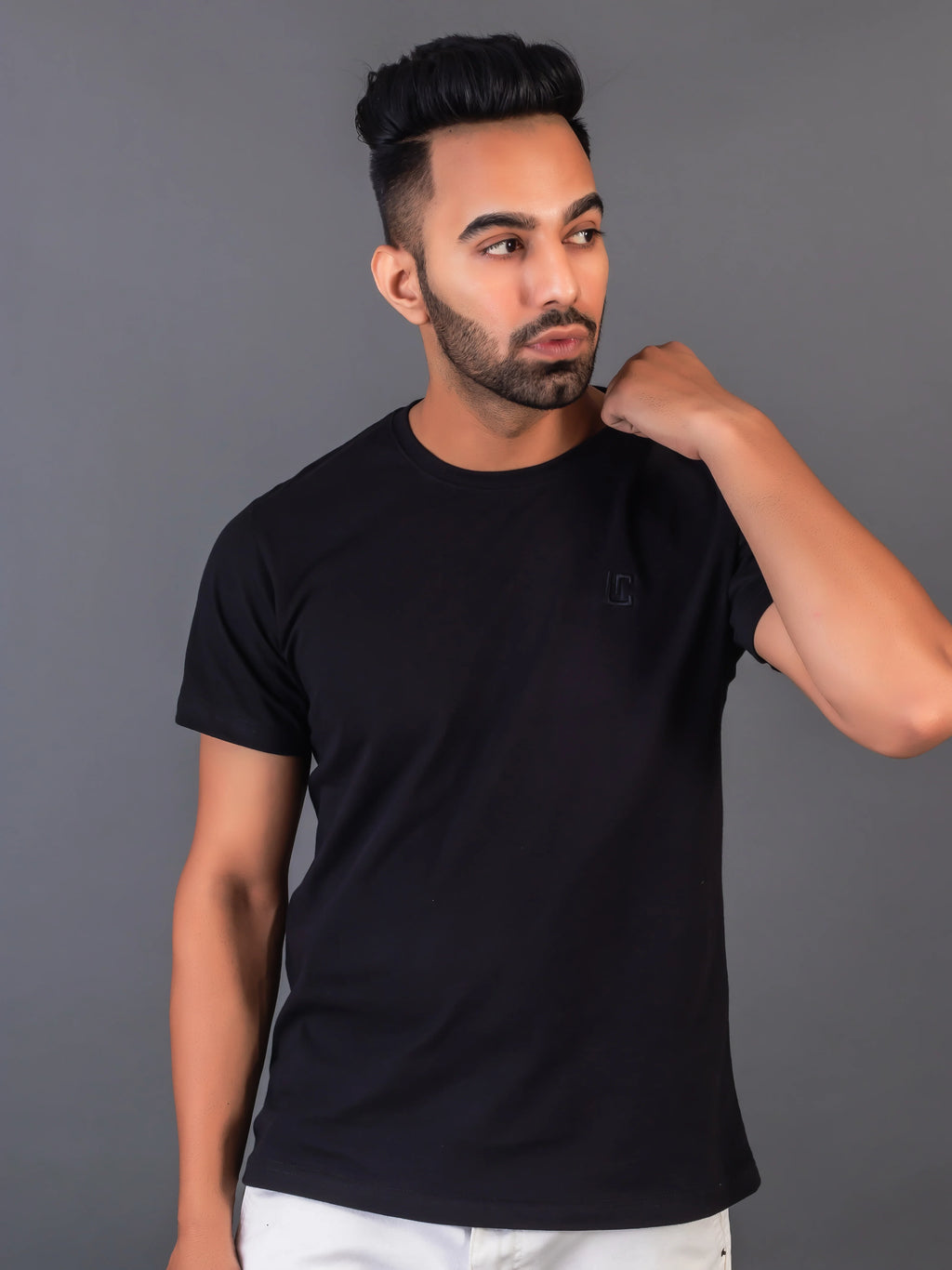 Men's Classic Solid Black Round Neck T-shirt