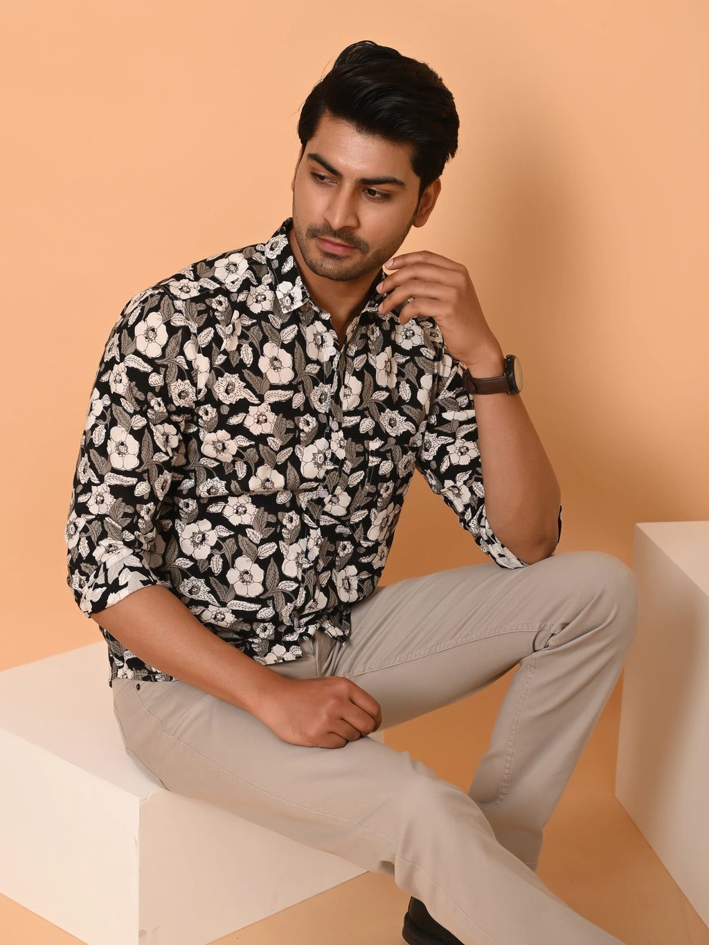 Men's Full Sleeves Monochrome Floral Rose Pattern Printed Cotton Shirt