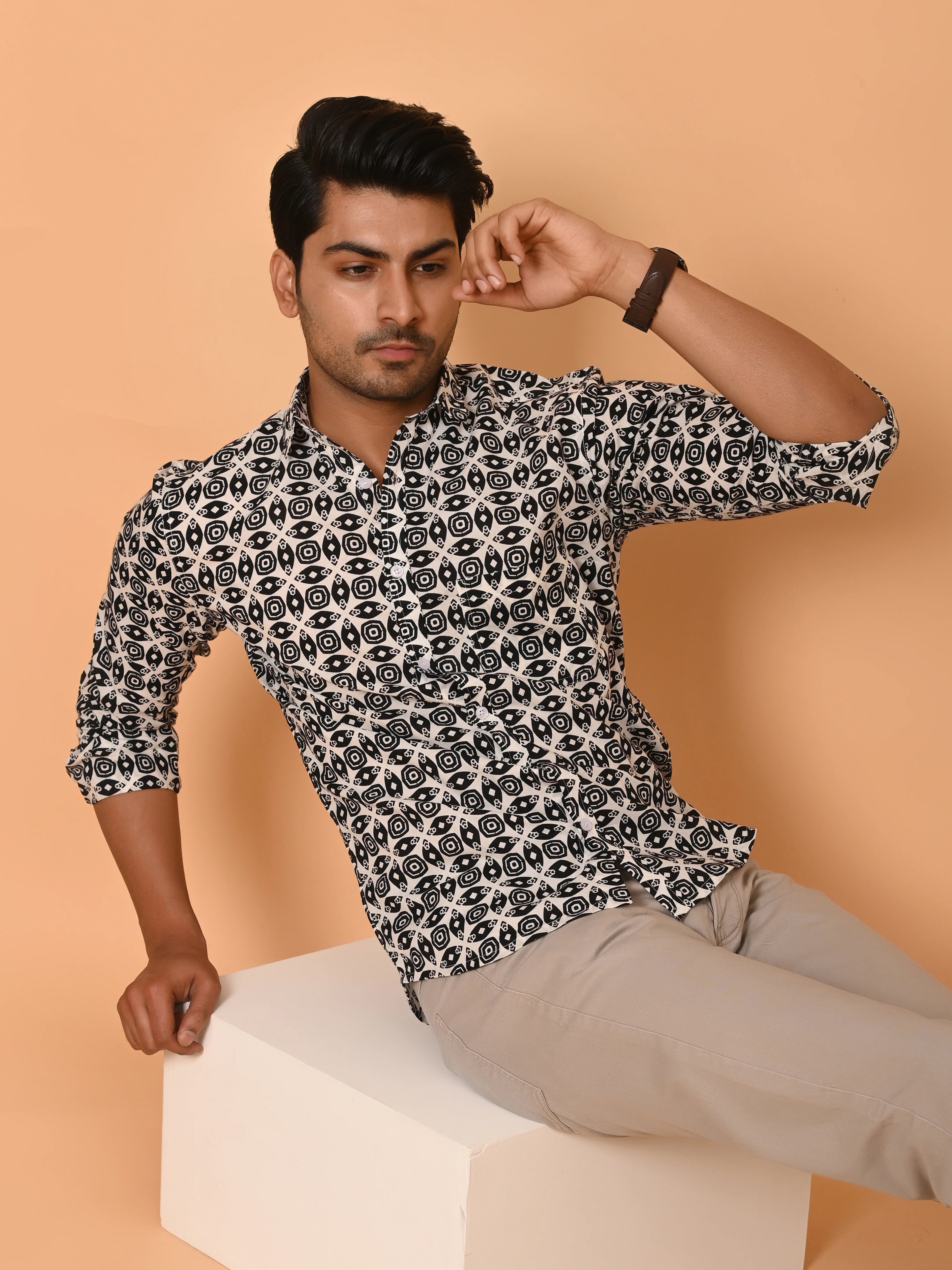 Men's Full Sleeves Geometric Pattern Printed Cotton Shirt