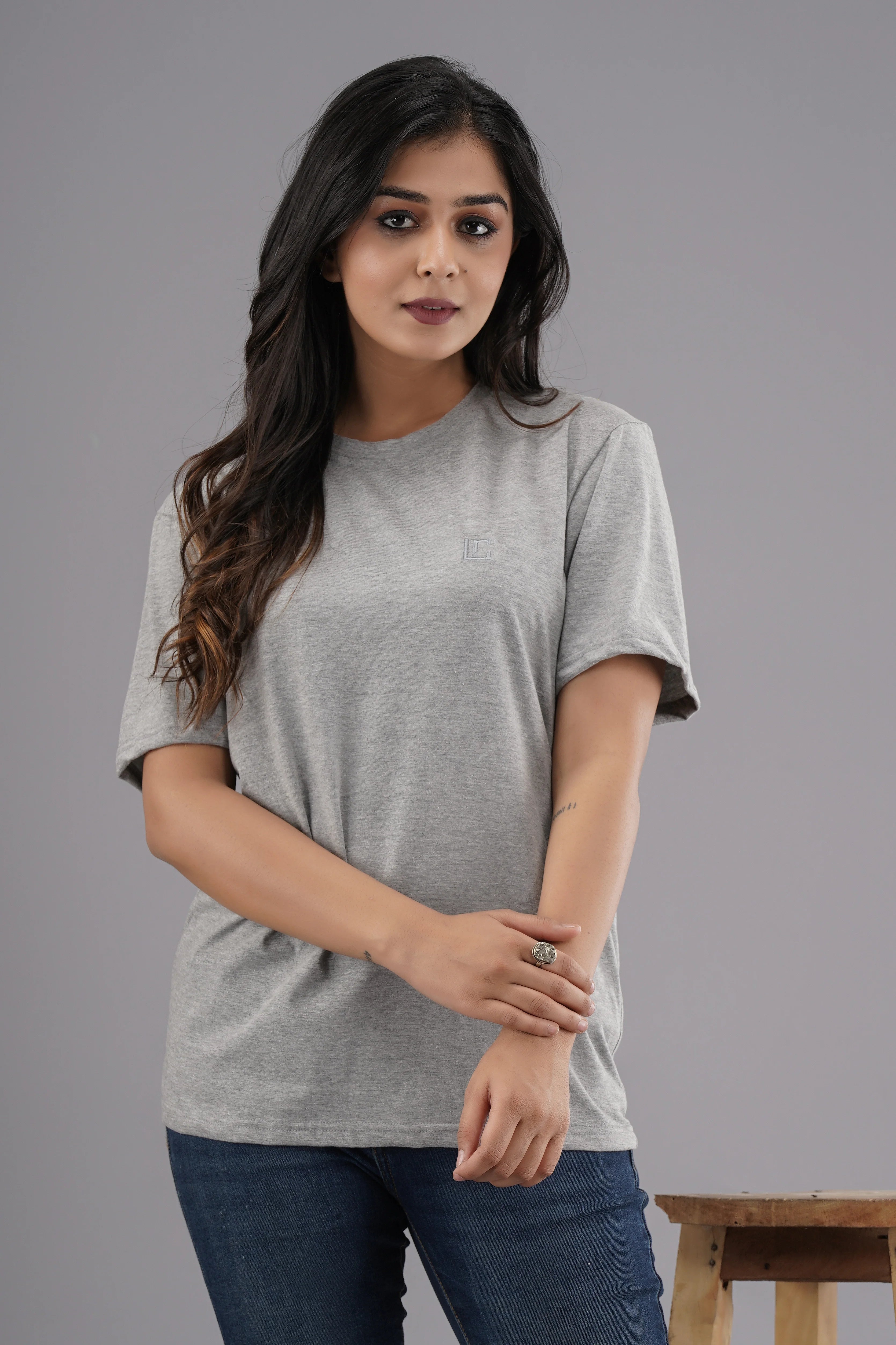 Women's Solid Grey Round Neck T-shirt