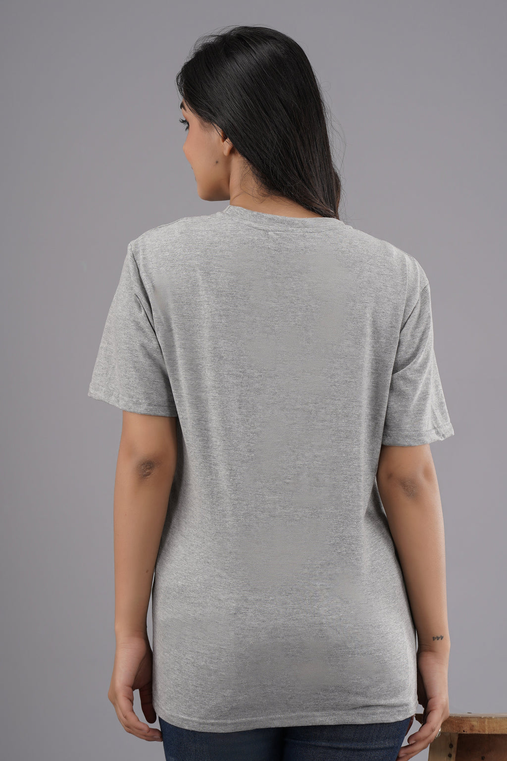 Women's Solid Grey Round Neck T-shirt