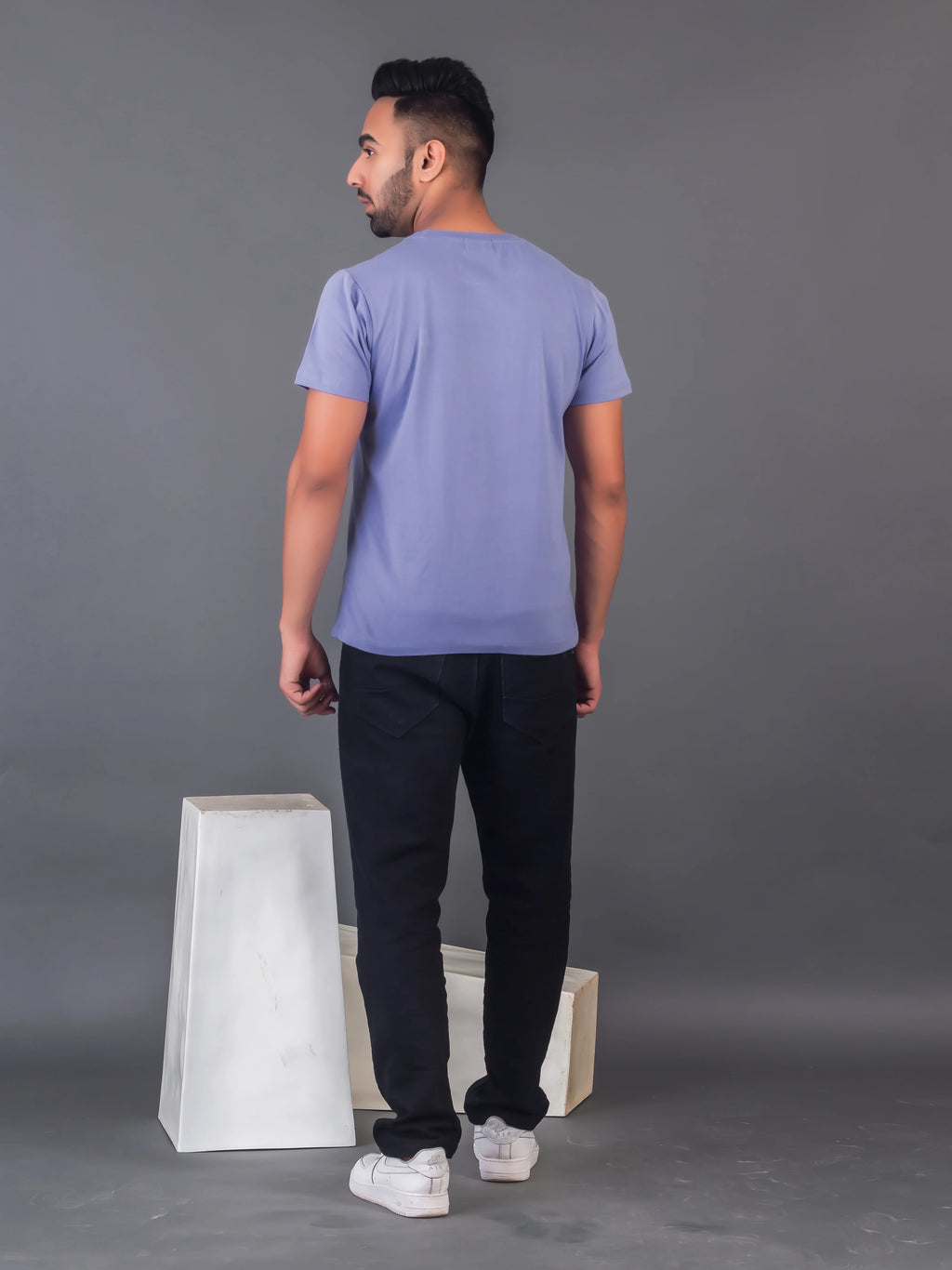 Men's Classic Solid Lavender Round Neck T-shirt