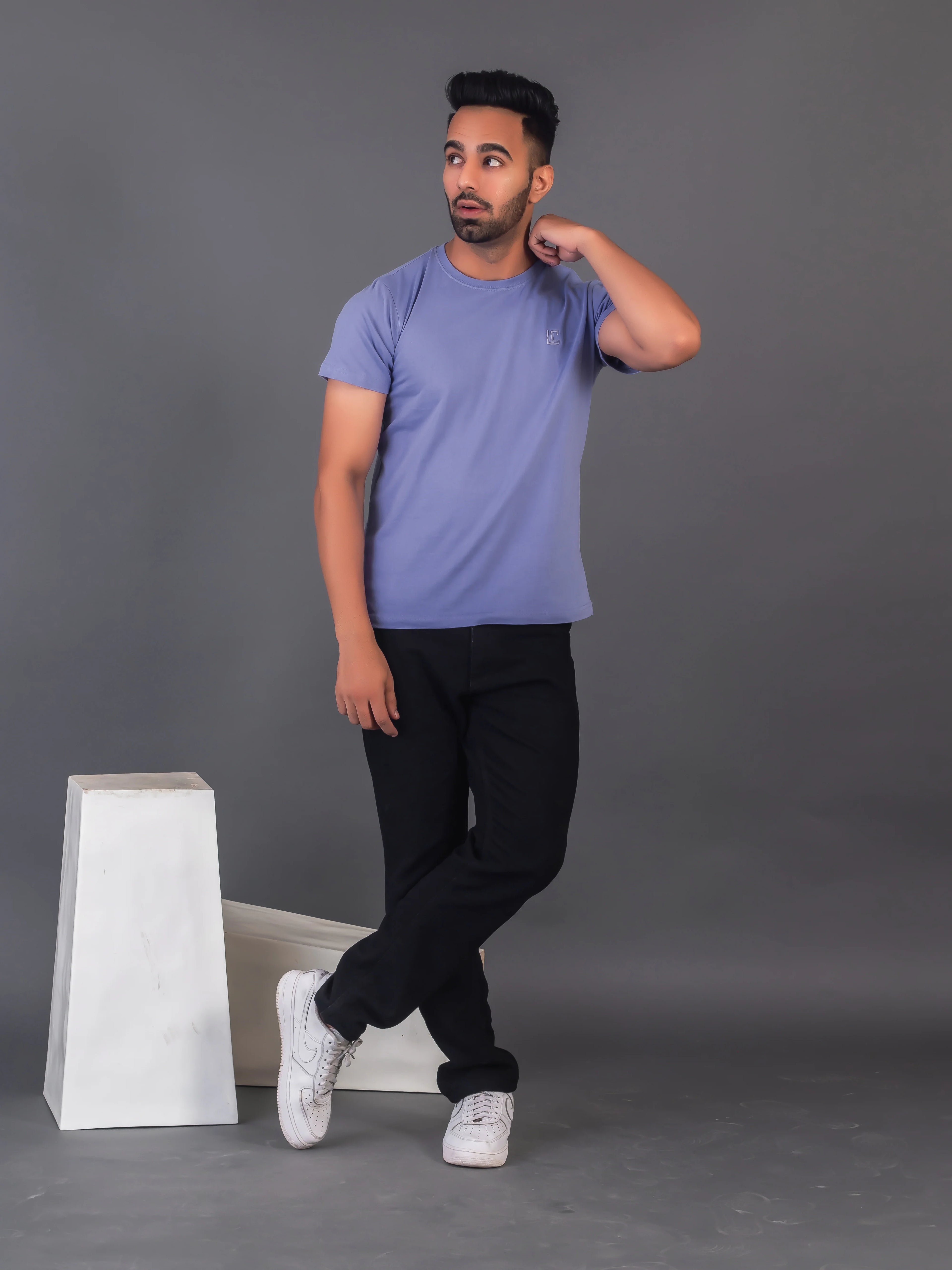 Men's Classic Solid Lavender Round Neck T-shirt