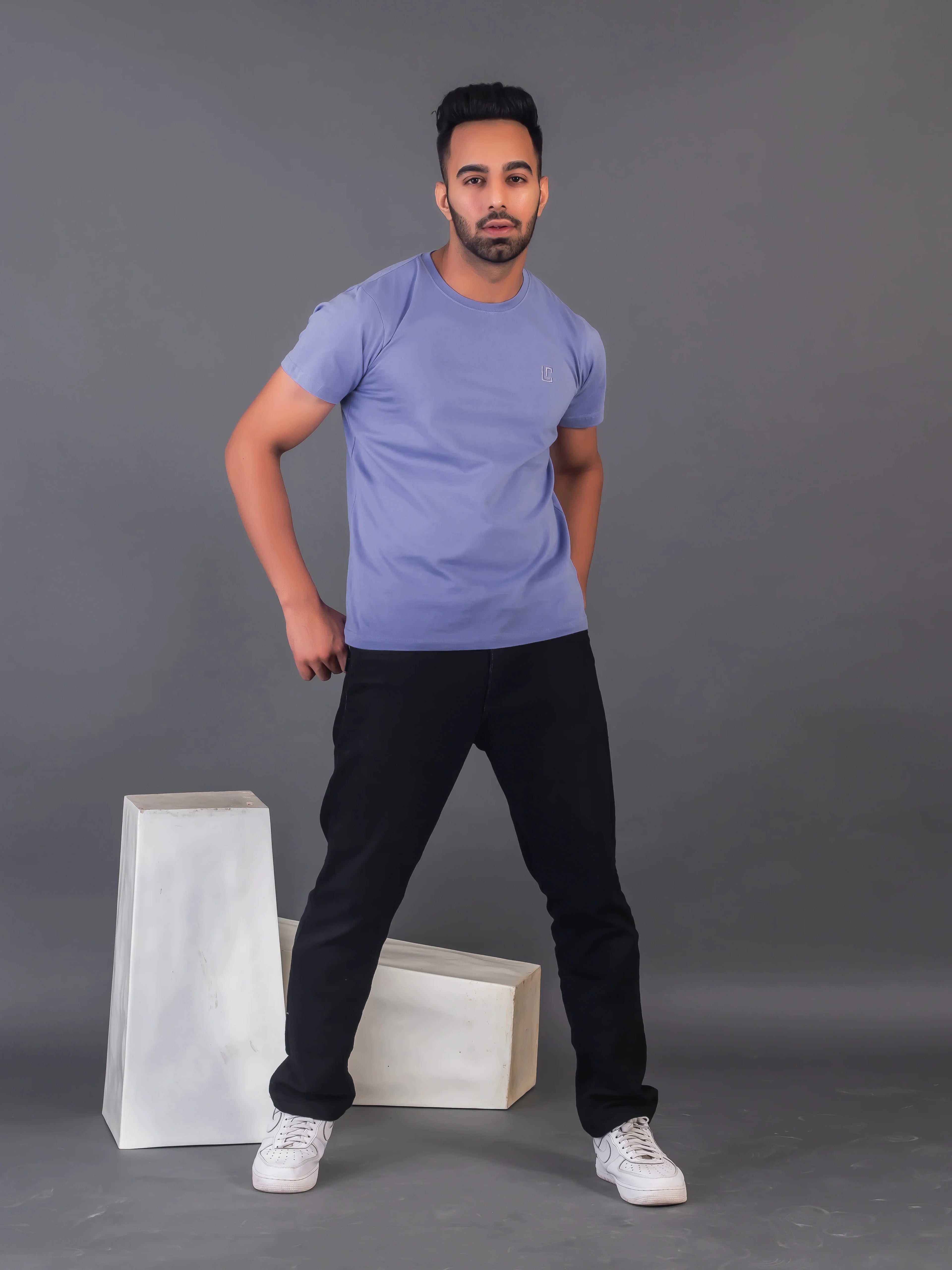 Men's Classic Solid Lavender Round Neck T-shirt