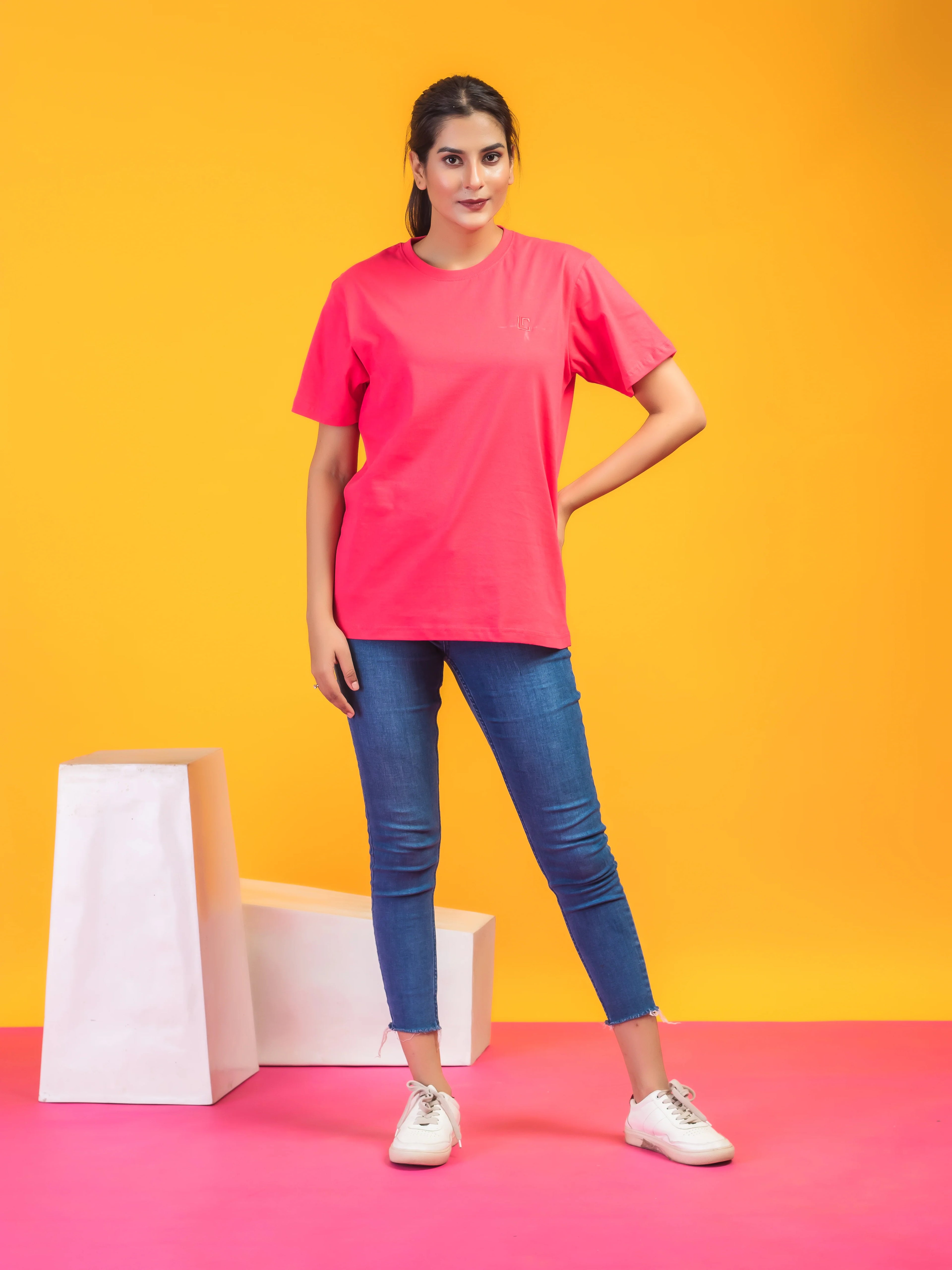 Women's Solid Fuschia Pink Round Neck T-shirt
