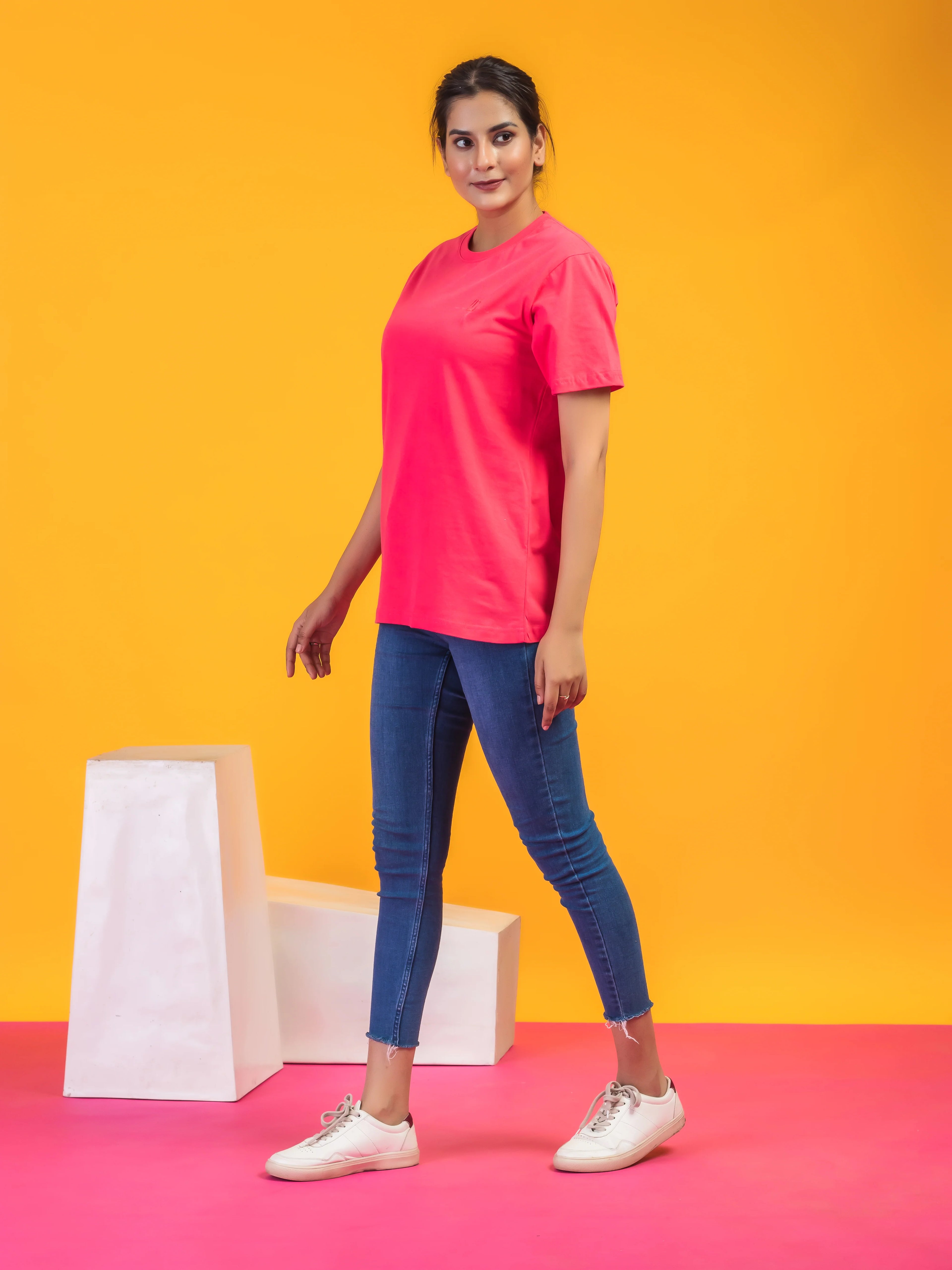 Women's Solid Fuschia Pink Round Neck T-shirt