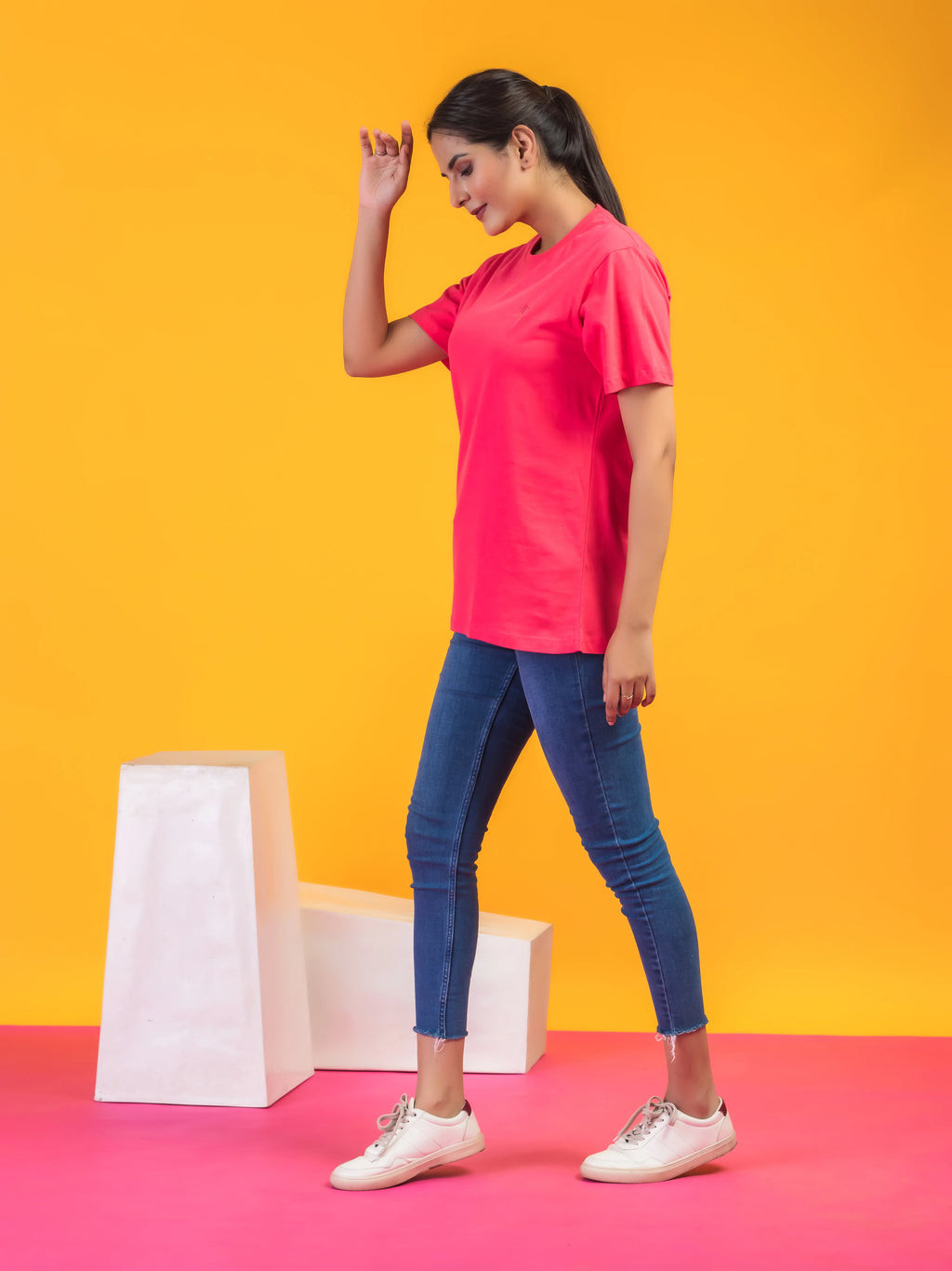 Women's Solid Fuschia Pink Round Neck T-shirt