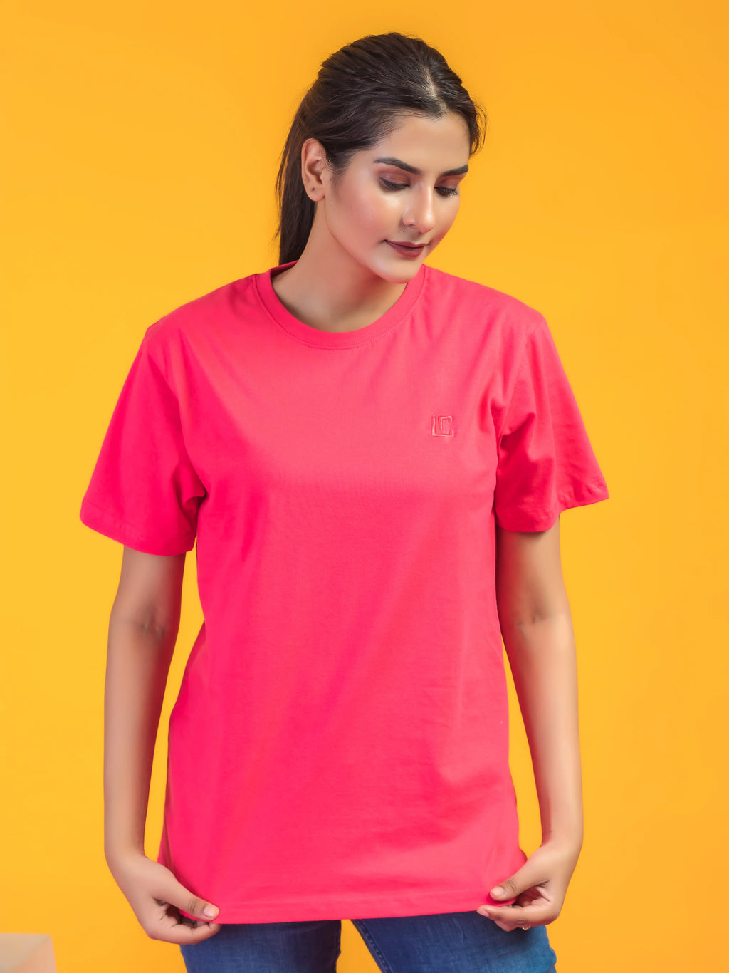 Women's Solid Fuschia Pink Round Neck T-shirt