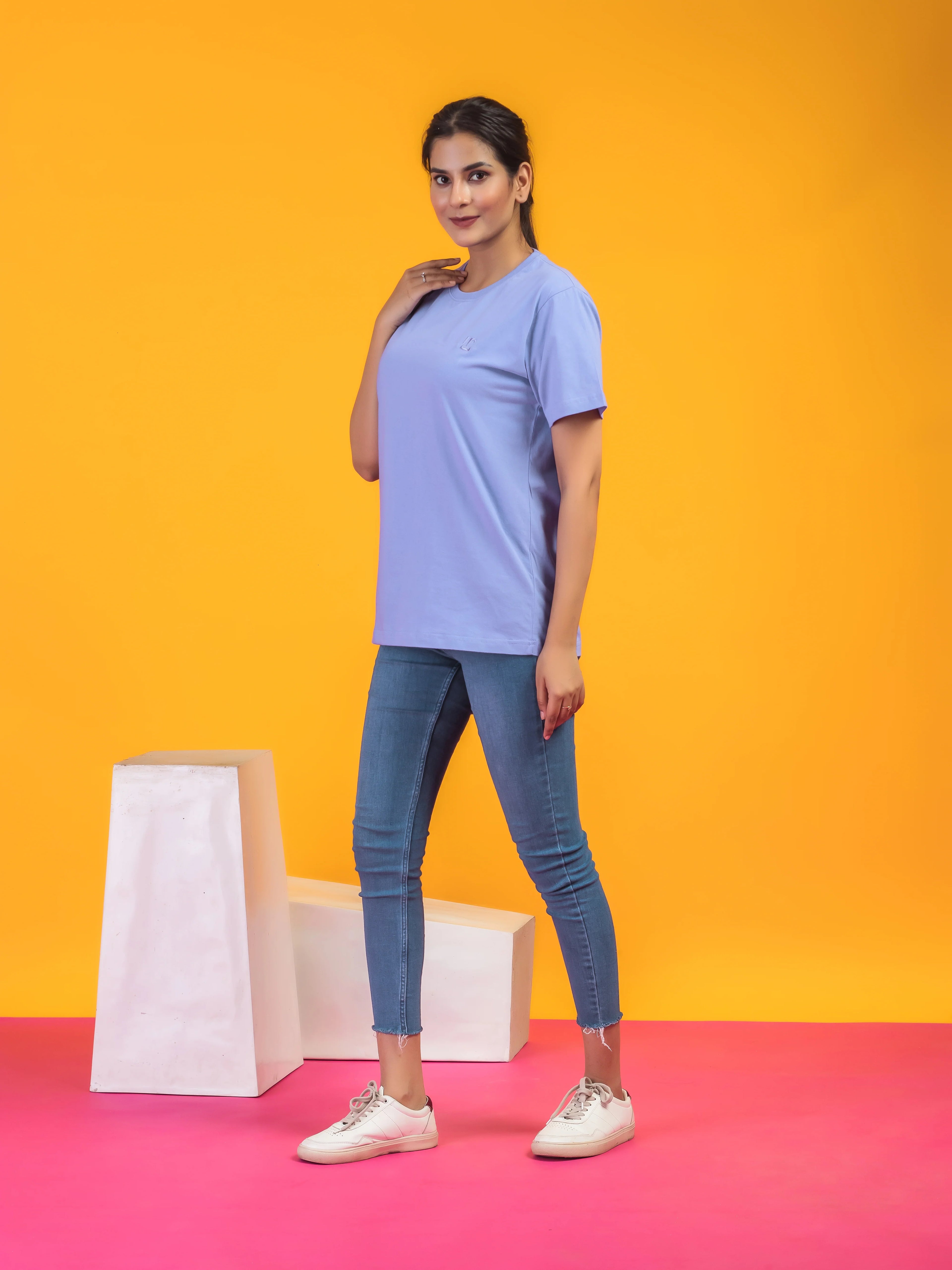 Women's Solid Lavender Round Neck T-shirt