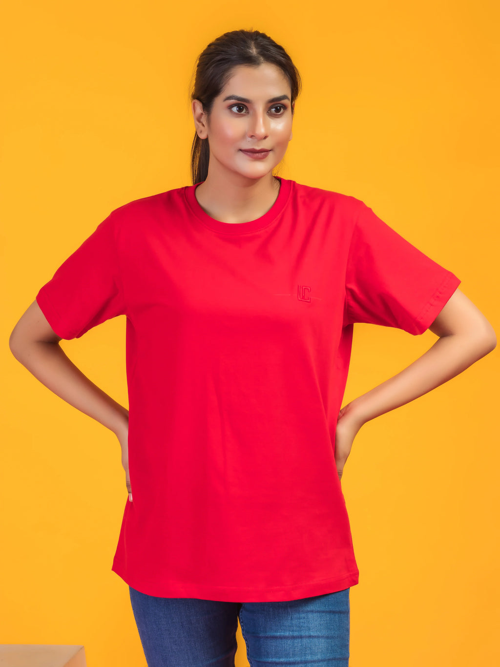 Women's Solid Red Round Neck T-shirt