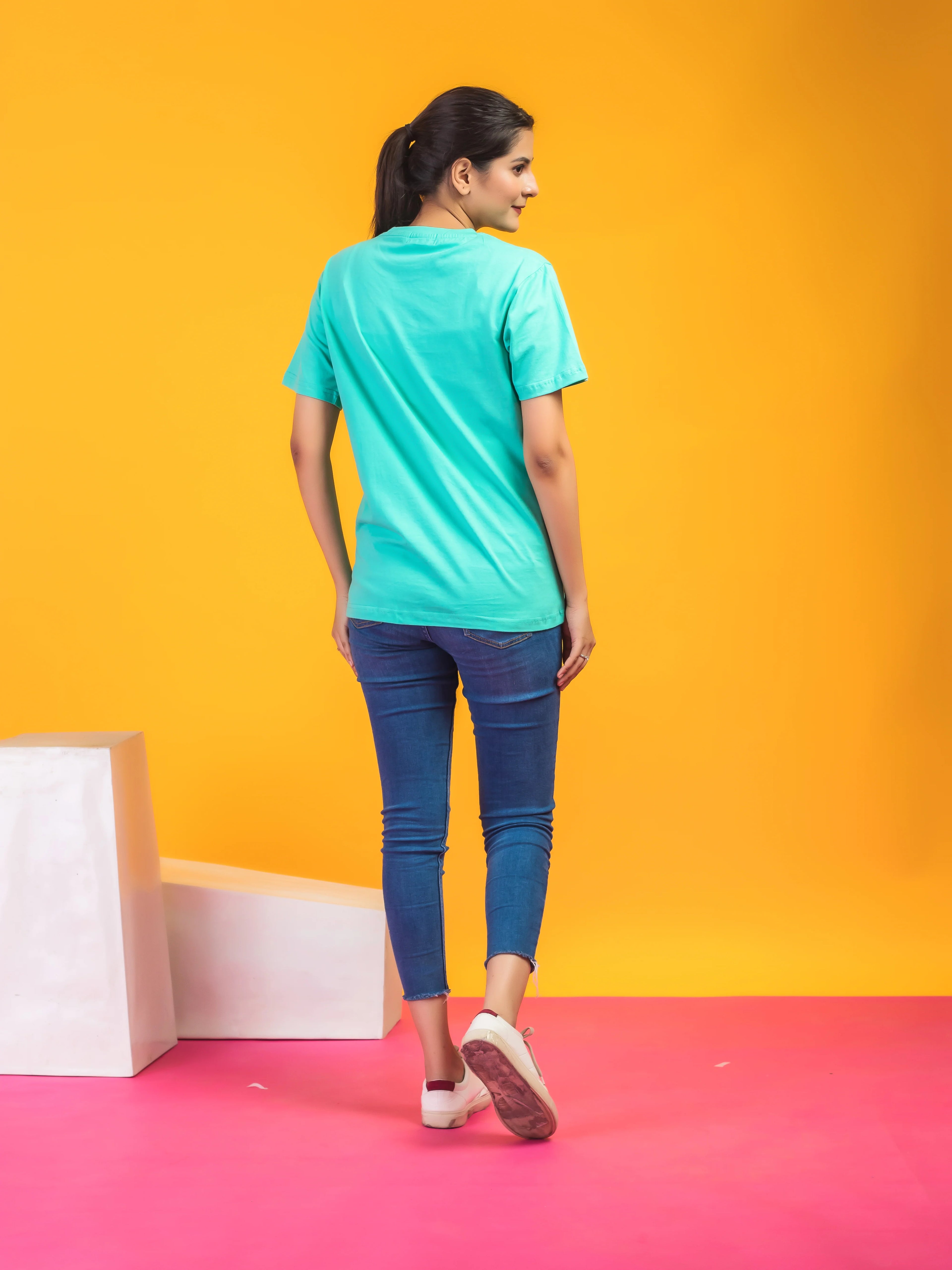 Women's Solid Sea Green Round Neck T-shirt