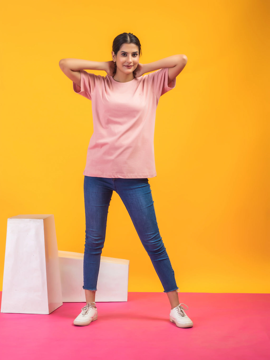 Women's Solid Onion Pink Round Neck T-shirt