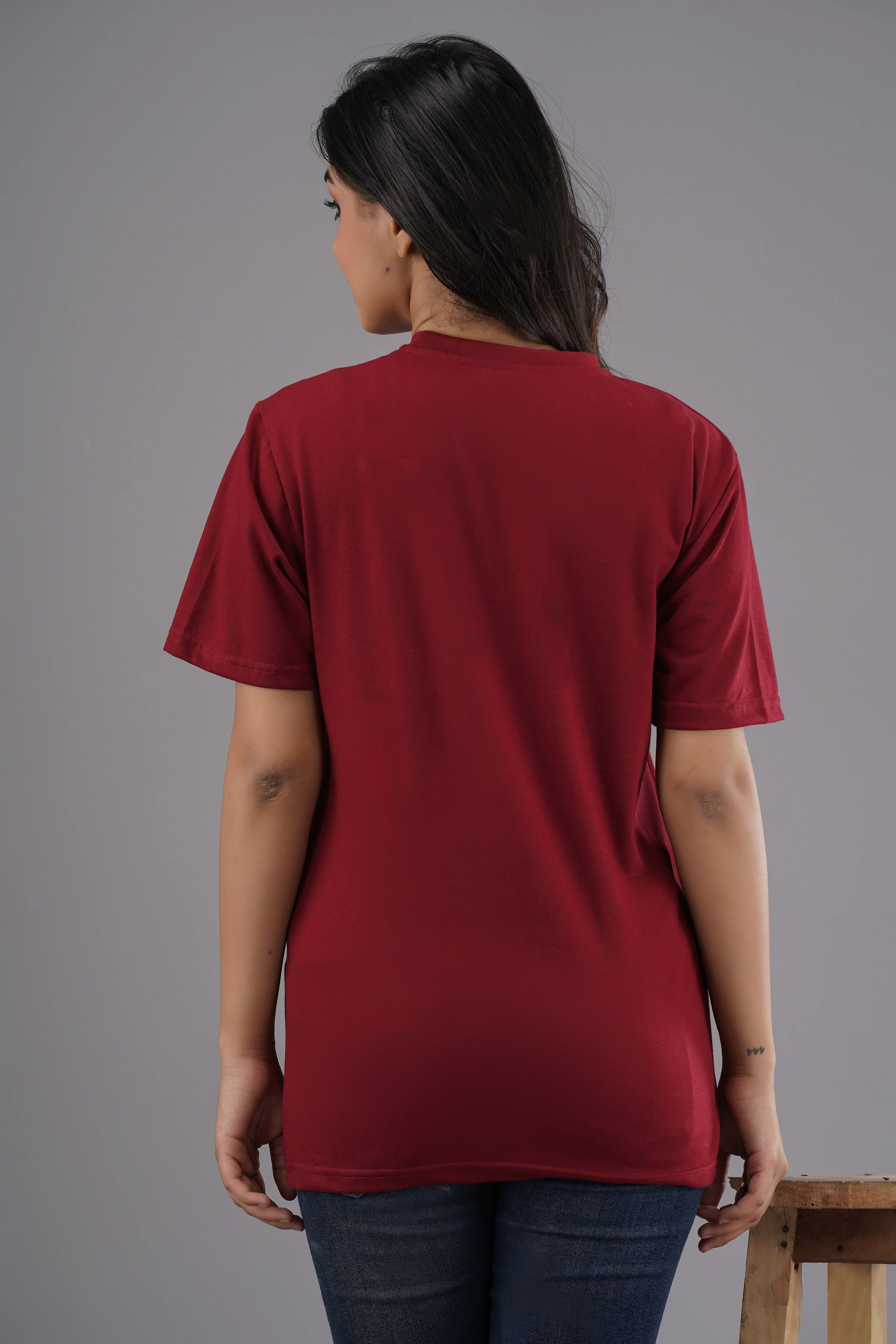 Women's Solid Maroon Round Neck T-shirt