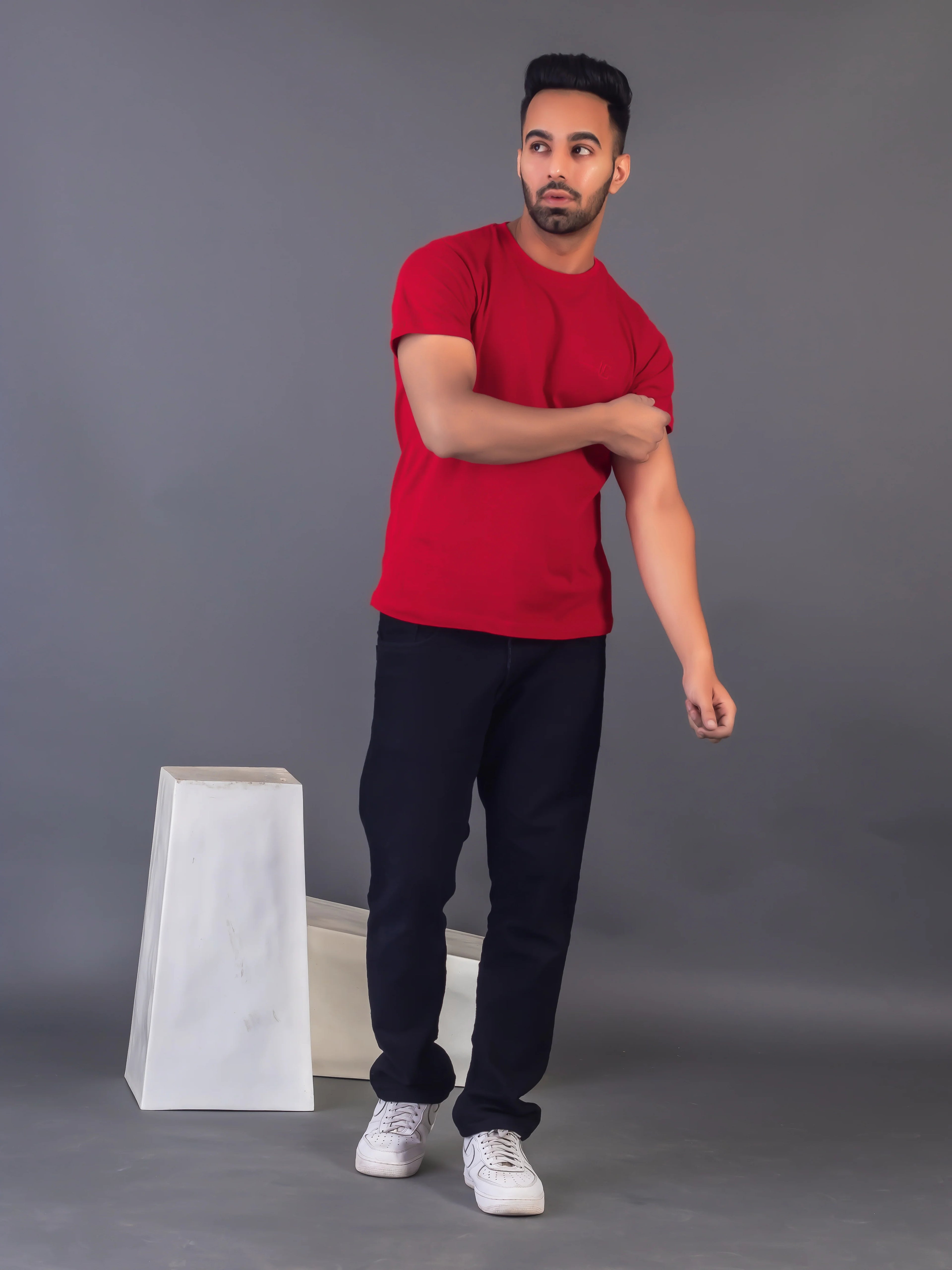 Men's Classic Solid Maroon Round Neck T-shirt