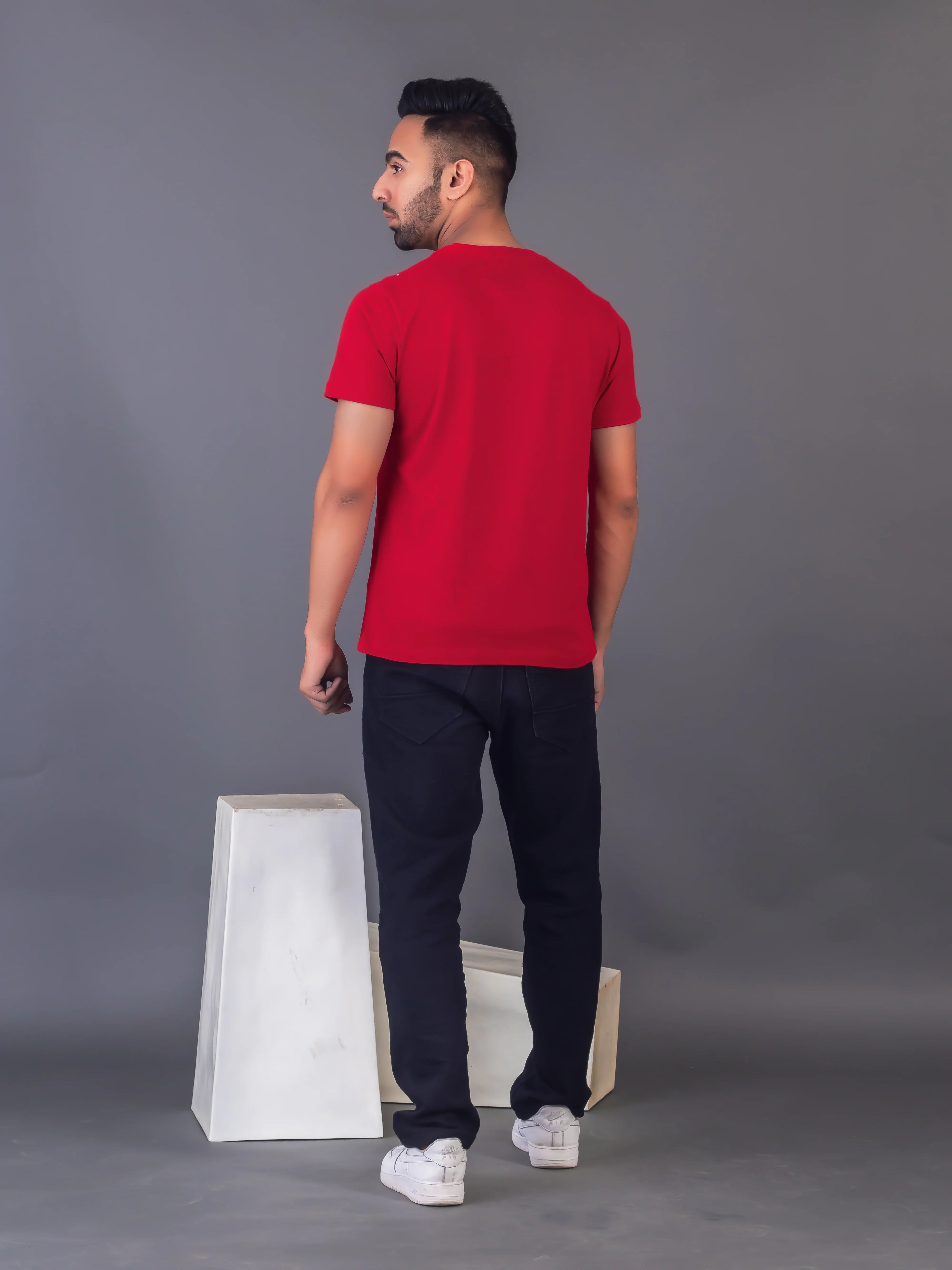 Men's Classic Solid Maroon Round Neck T-shirt