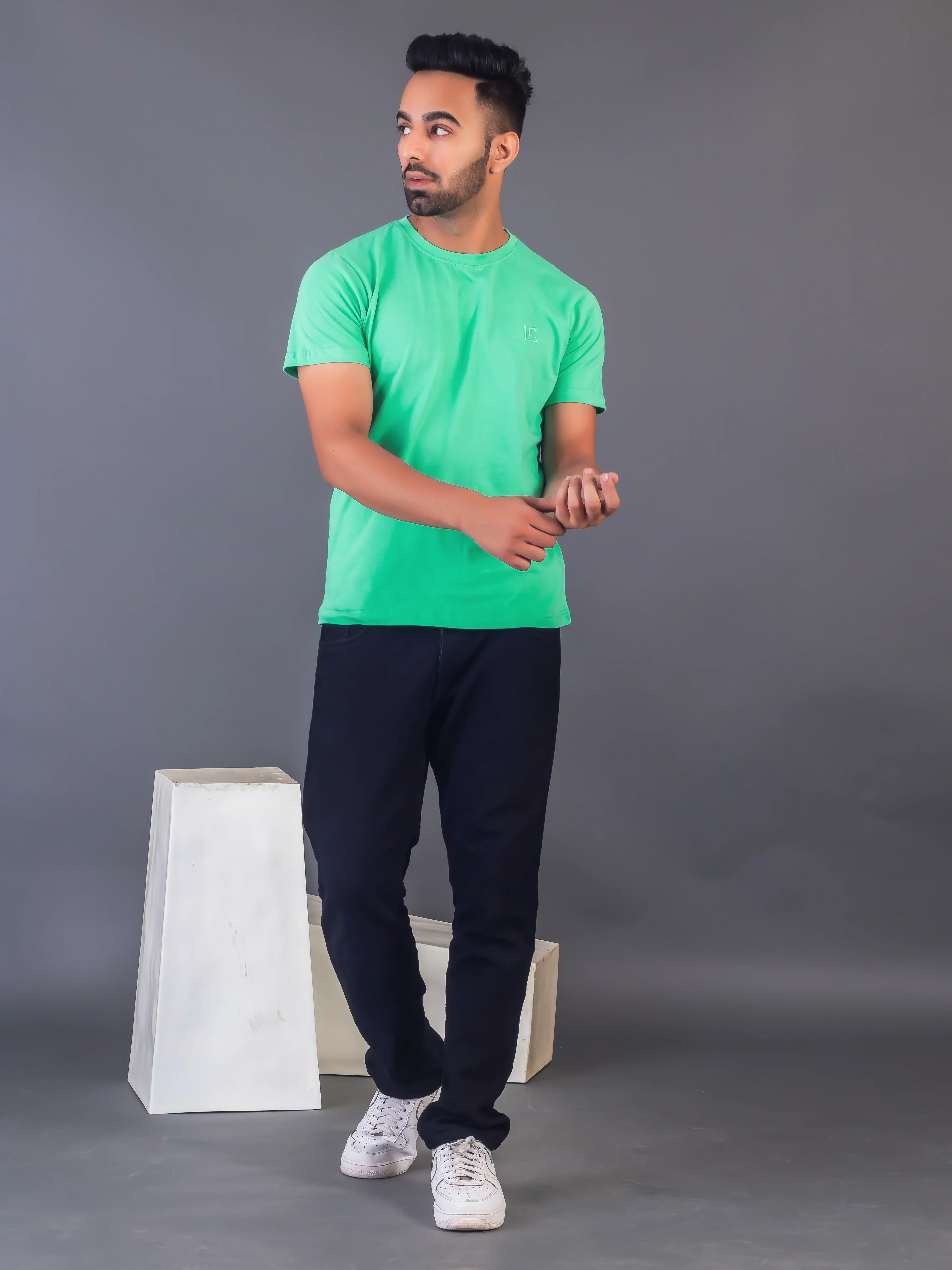 Men's Classic Solid Sea Green Round Neck T-shirt